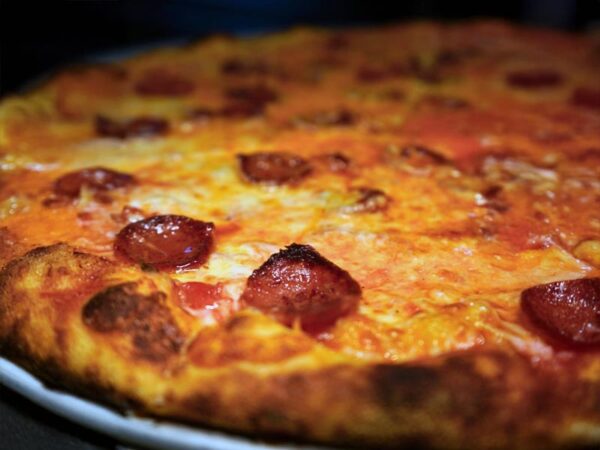 Home 3 Discover the Best Pizza Deals
