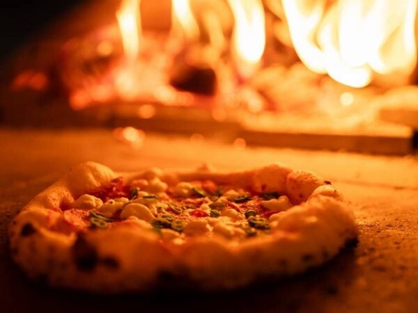 Blog 2 What Makes Wood-Fired Pizza a Local Favorite in The Grosse Pointes