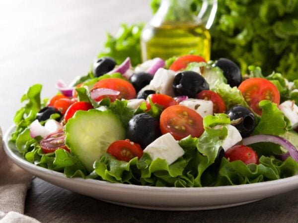 Blog 1 Why Salads are an Essential for Your Pizza Night